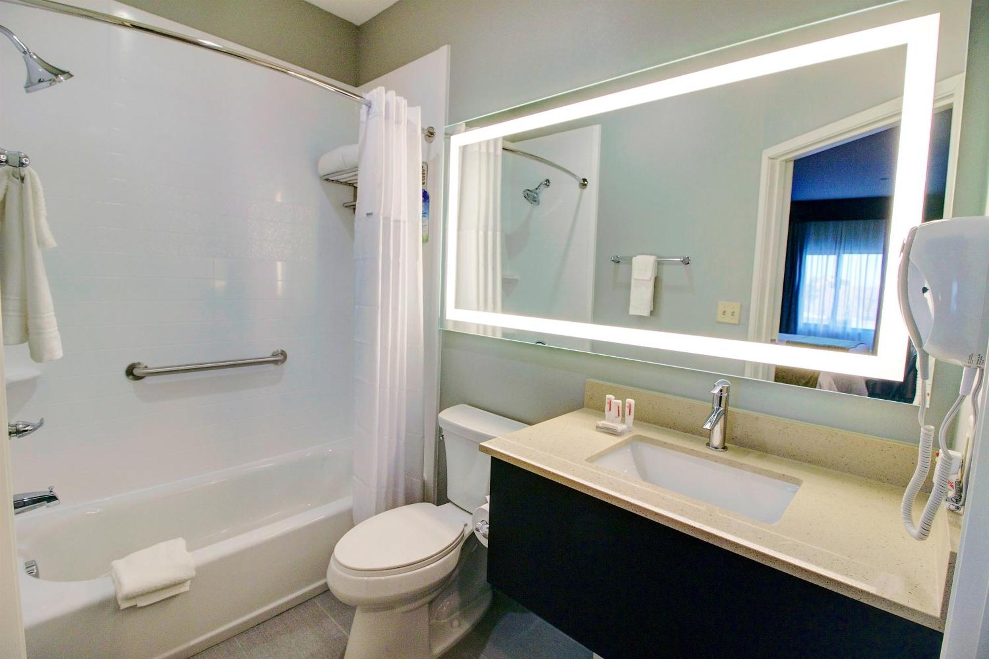 Days Inn & Suites By Wyndham פורט ארתור מראה חיצוני תמונה