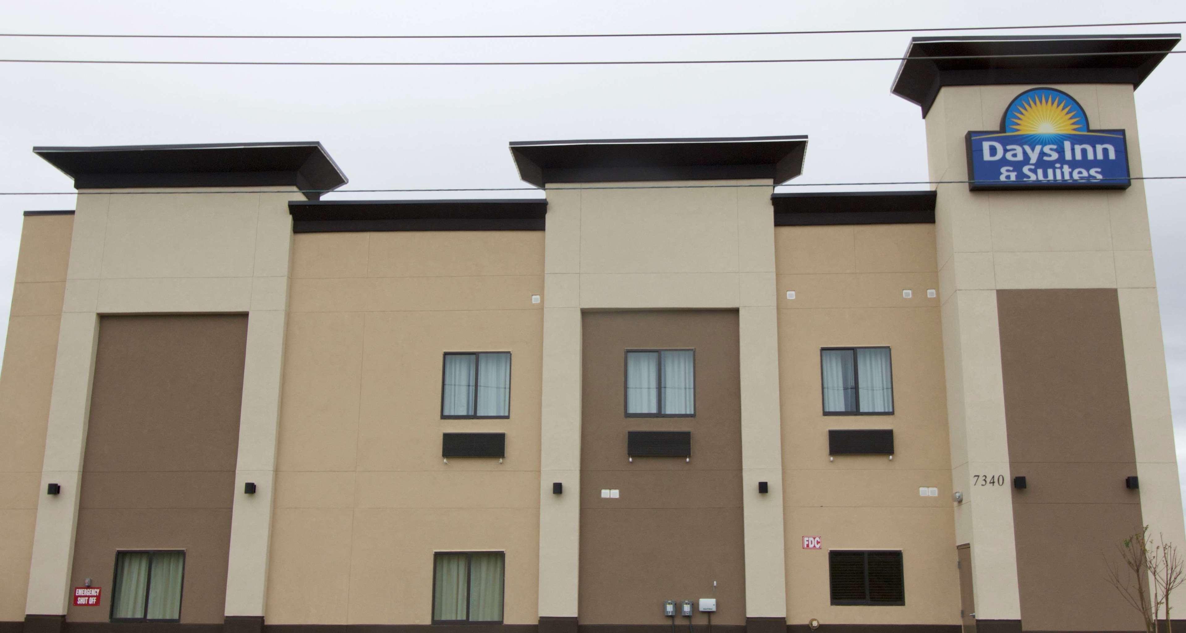 Days Inn & Suites By Wyndham פורט ארתור מראה חיצוני תמונה